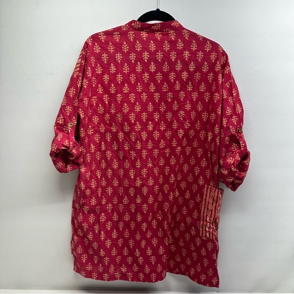 MARKETPLACE Handwork Red and Gold Patterned Button-Up tunic top size small - Picture 2 of 7